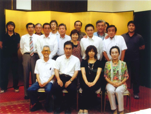 2011年の入社歓迎会に集まった社員